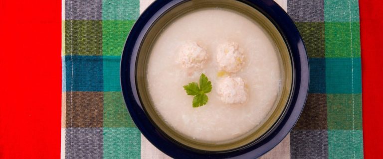 もっちりとした食感の長芋スープ