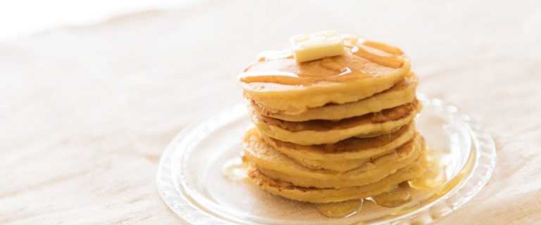 食物繊維たっぷり！モチモチおからパンケーキ