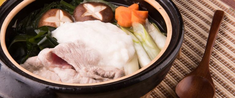 繊維たっぷり！トロ〜リとろろ鍋