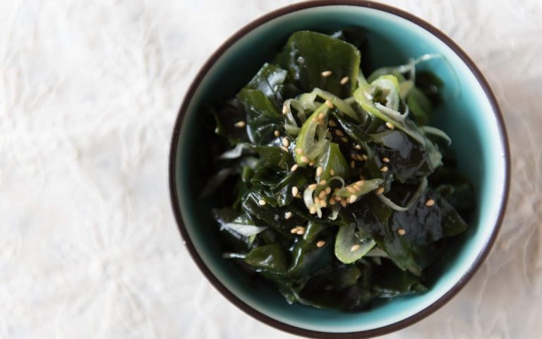 うんちが硬い人におすすめ！ワカメのナムル♪