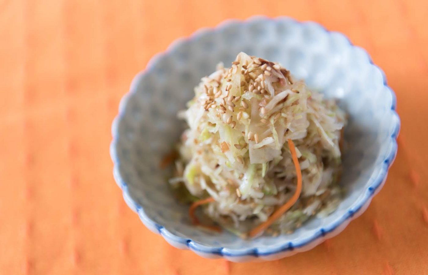 大量消費に◎ペロリと食べられるキャベツサラダ