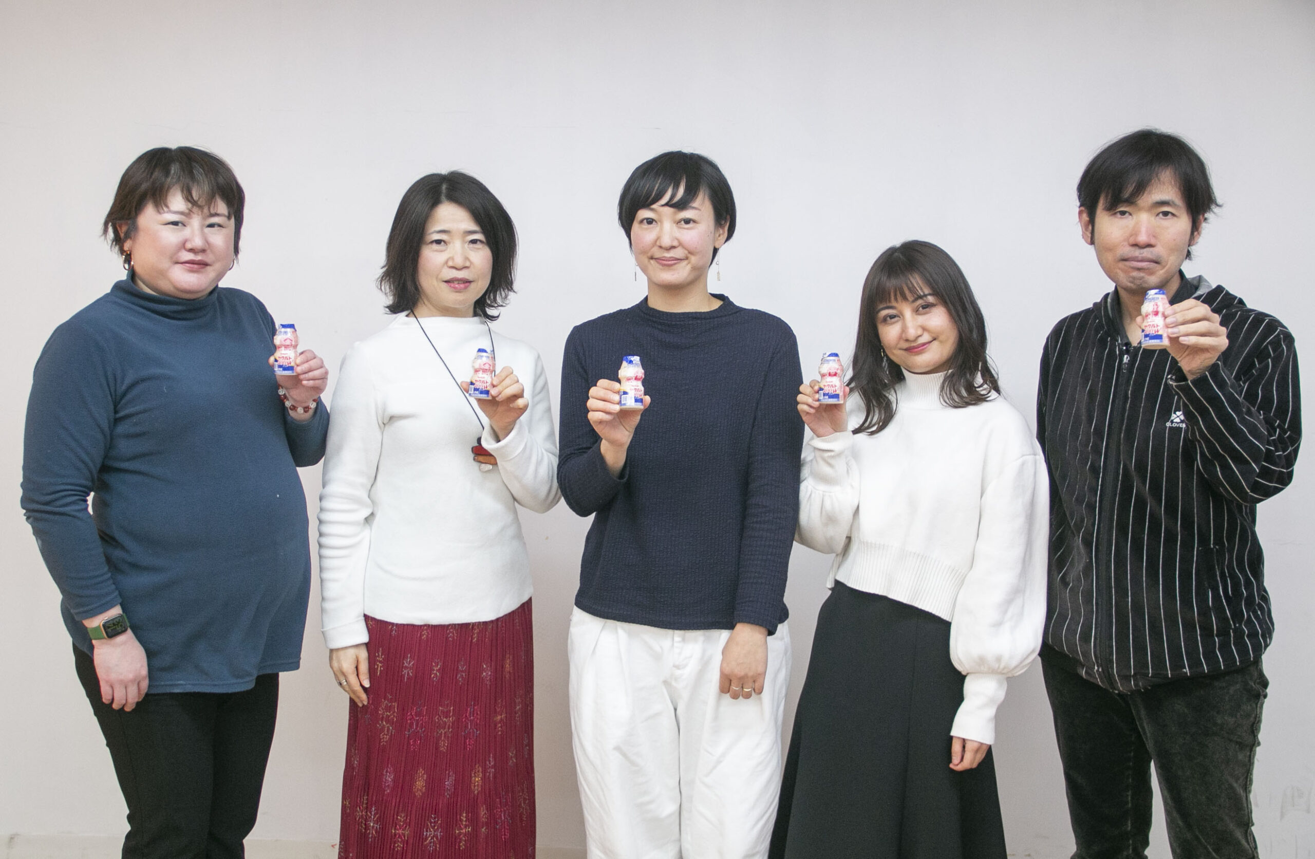 “昔ながらのヤクルト”の印象が一変！？『ヤクルト４００Ｗ』の魅力を語り尽くすモニター座談会【PR】